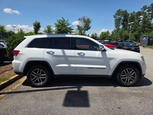 Used 2021 Jeep Grand Cherokee Limited w/ Luxury Group II RWD image 2