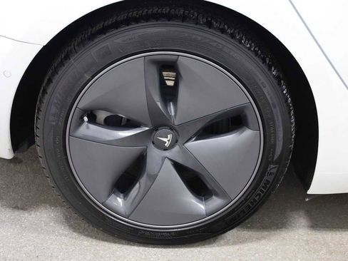 Used 2020 Tesla Model 3 Long Range image 34