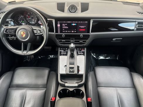 Used 2024 Porsche Macan image 13