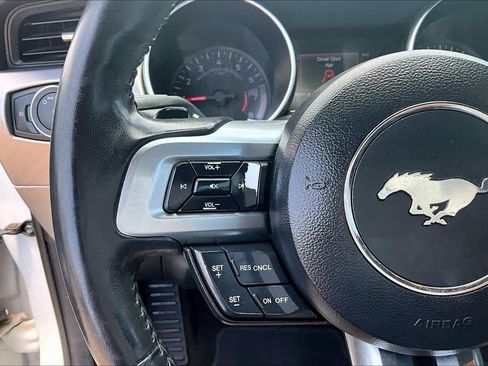 Used 2018 Ford Mustang Premium RWD image 22