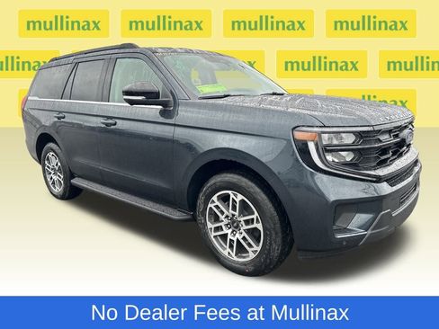 New 2026 Ford Expedition Active image 1