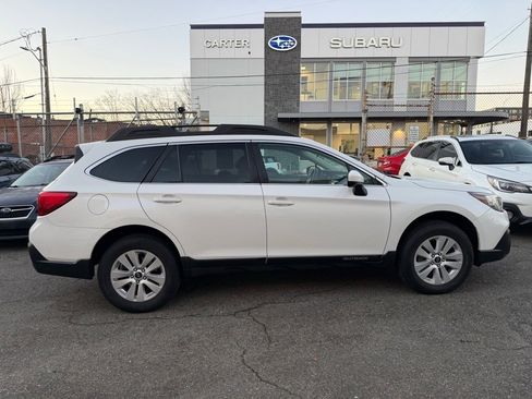 Used 2018 Subaru Outback 2.5i Premium image 8