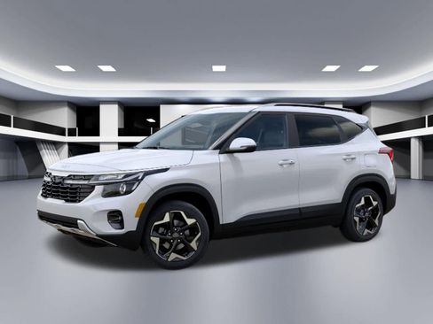 New 2026 Kia Seltos S FWD image 3