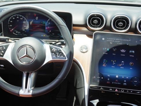 Used 2024 Mercedes-Benz C 300 Sedan image 29