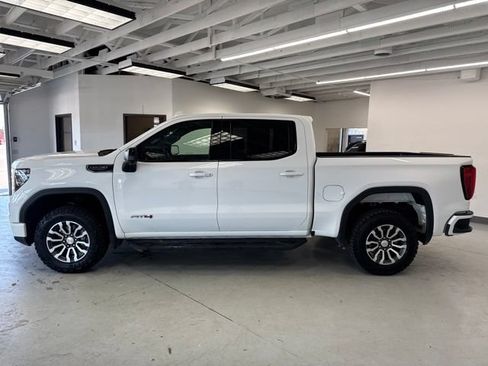 Used 2022 GMC Sierra 1500 AT4 w/ AT4 Preferred Package AWD/4WD image 8