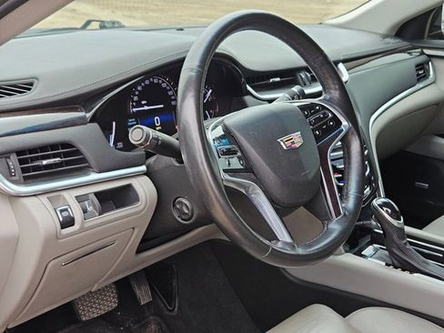 Used 2017 Cadillac XTS Luxury FWD image 7