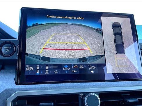 Used 2025 Toyota Tacoma 4x4 Double Cab Hybrid image 14