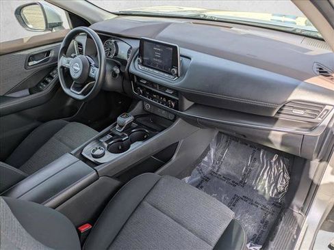 Used 2023 Nissan Rogue SV image 19