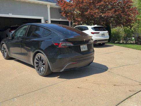 Used 2022 Tesla Model Y Performance AWD/4WD image 4