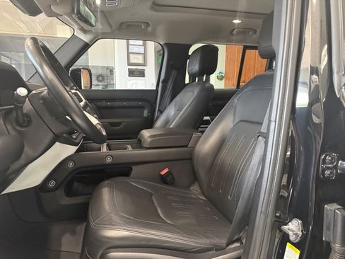 Used 2020 Land Rover Defender 110 HSE AWD/4WD image 9