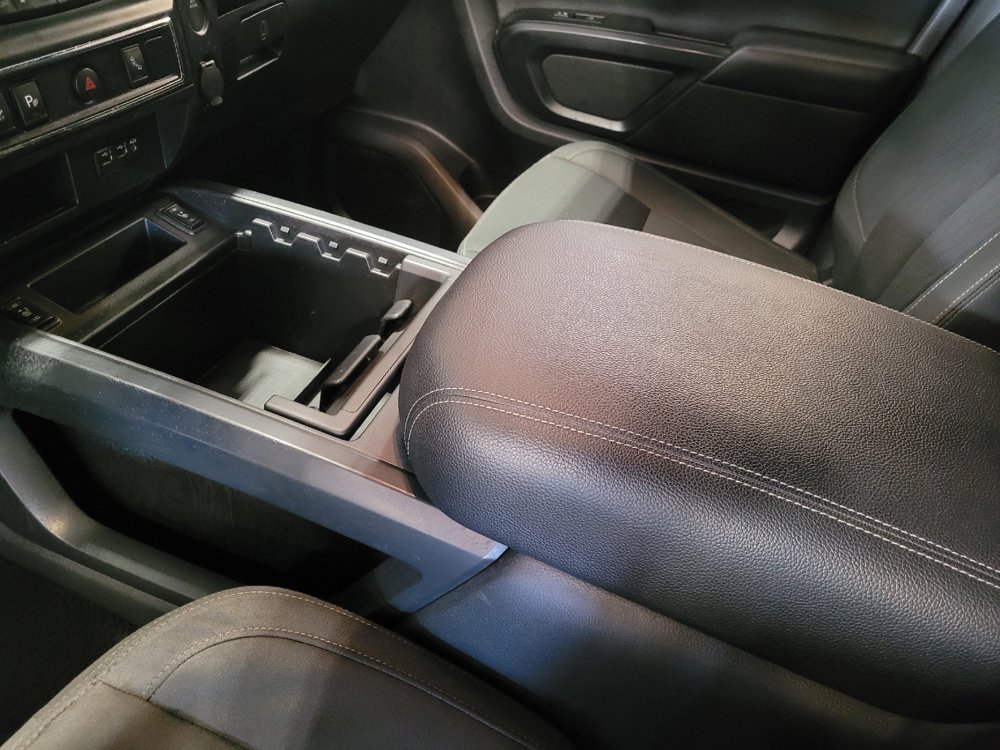 Used 2019 Nissan Titan SV w/ SV Convenience Package RWD image 26