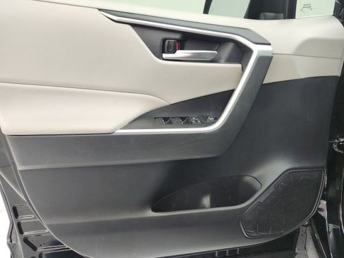 Certified 2025 Toyota RAV4 XLE Premium FWD image 11