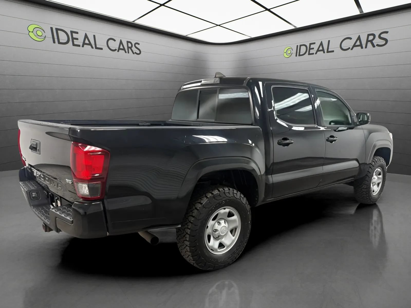 Used 2019 Toyota Tacoma SR w/ SR Convenience Package AWD/4WD image 5