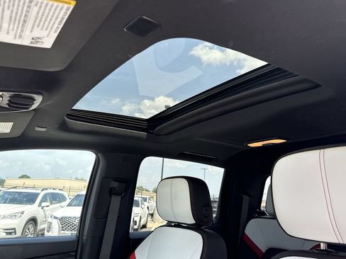 Used 2023 GMC Canyon AT4X AWD/4WD image 28