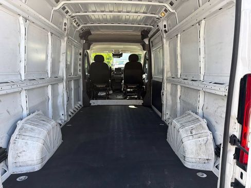 Used 2023 RAM ProMaster 2500 FWD image 4