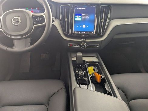 Used 2025 Volvo XC60 B5 Plus image 25