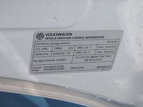 Used 2019 Volkswagen Beetle S image 25