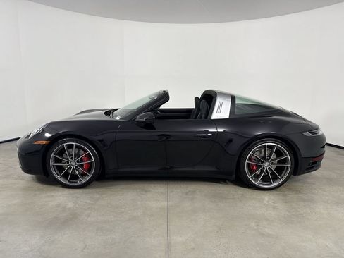 Certified 2023 Porsche 911 Targa 4S AWD/4WD image 2