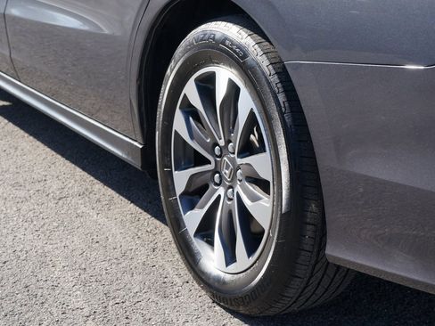 Certified 2023 Honda Odyssey EX-L image 9