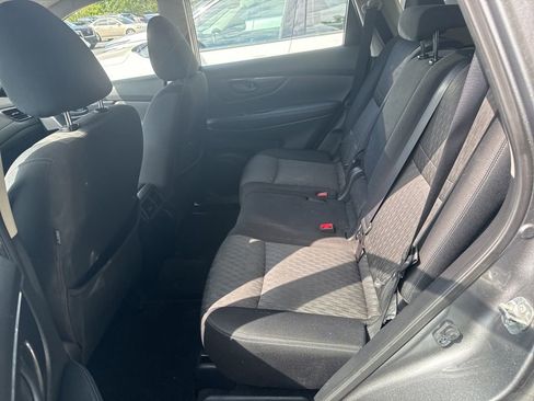 Used 2020 Nissan Rogue S AWD/4WD image 6