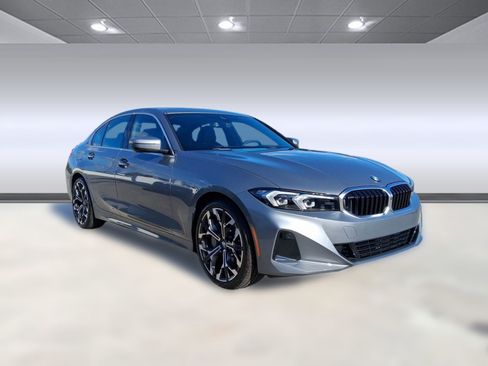 Used 2026 BMW 330i Sedan w/ Premium Package RWD image 7