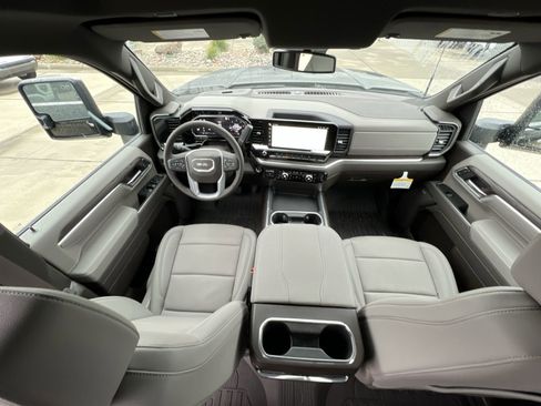 New 2026 GMC Sierra 2500 SLT w/ SLT Premium Package image 19