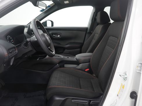 Used 2024 Honda HR-V Sport image 15