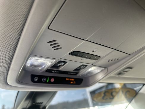 Used 2023 GMC Acadia SLE w/ Driver Convenience Package image 36