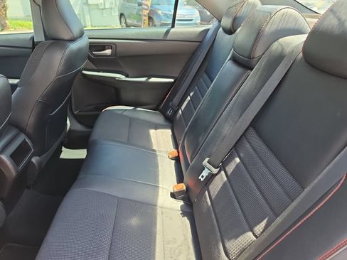 Used 2016 Toyota Camry SE FWD image 12
