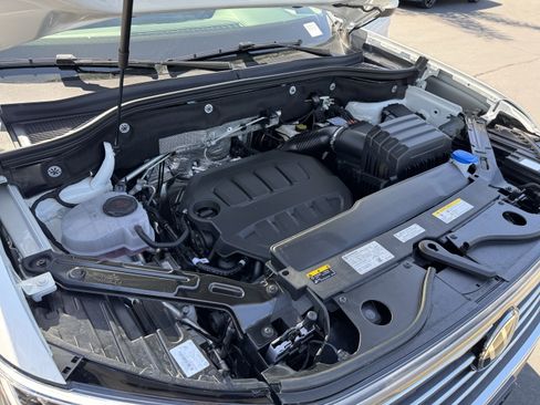 Used 2026 Volkswagen Atlas SE FWD image 37