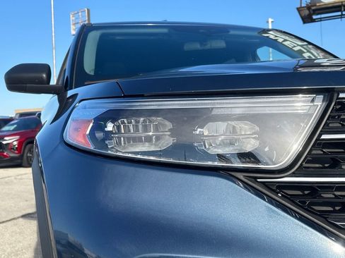 Used 2020 Ford Explorer XLT w/ Equipment Group 202A image 12