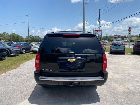Used 2013 Chevrolet Suburban LTZ RWD image 8