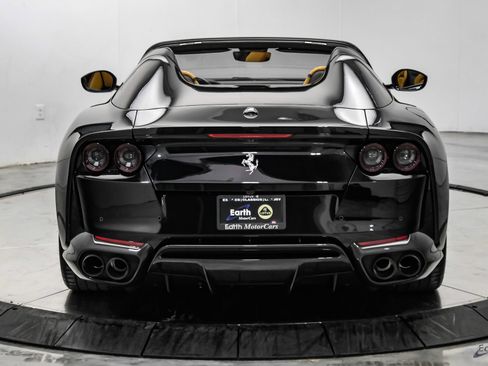 Used 2022 Ferrari 812 GTS RWD image 17