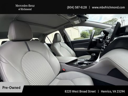 Used 2023 Toyota Camry SE w/ Cold Weather Package FWD image 15
