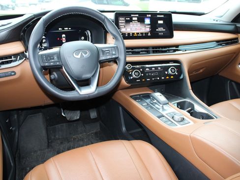 Used 2025 INFINITI QX60 Sensory image 5