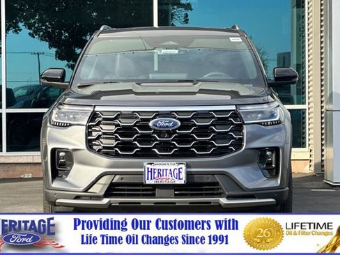 New 2026 Ford Explorer Platinum image 9