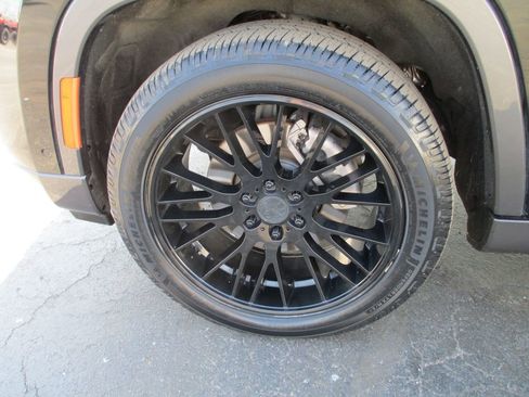 Used 2022 Jeep Wagoneer Series III image 14