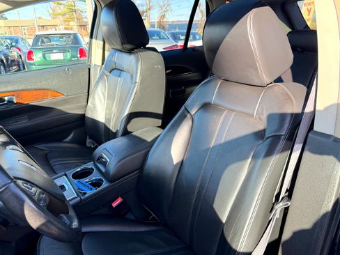 Used 2014 Lincoln MKX AWD w/ Equipment Group 102A image 13