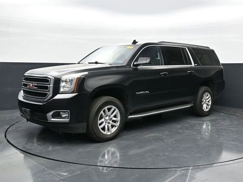 Used 2020 GMC Yukon XL SLT AWD/4WD image 3
