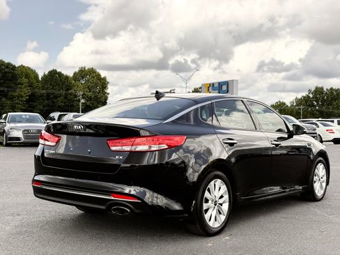 Used 2018 Kia Optima EX w/ Premium Package FWD image 7