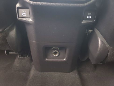 Used 2025 Toyota Grand Highlander AWD image 27