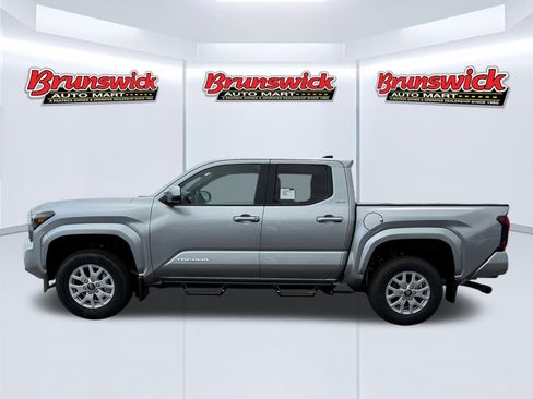 New 2026 Toyota Tacoma SR5 AWD/4WD image 3
