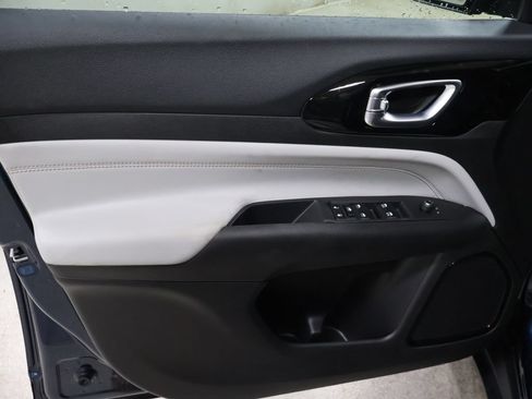 New 2026 Jeep Compass Limited AWD/4WD image 11