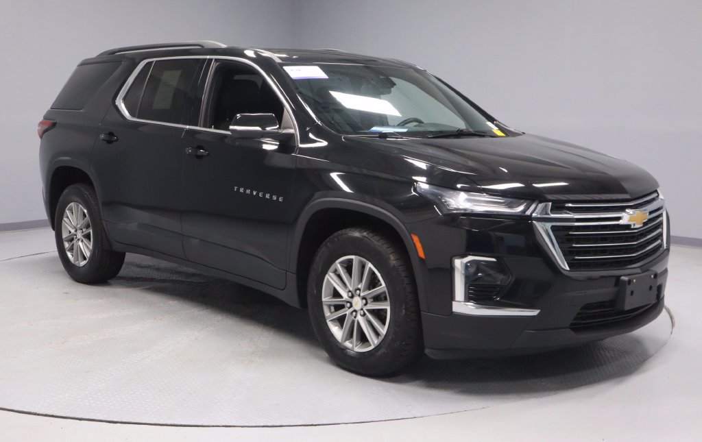 Used 2023 Chevrolet Traverse LT AWD/4WD image 1