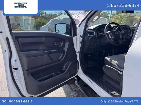 Used 2017 Nissan Titan S image 17
