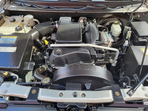 Used 2005 Chevrolet TrailBlazer LS w/ LS Preferred Equipment Group AWD/4WD image 34