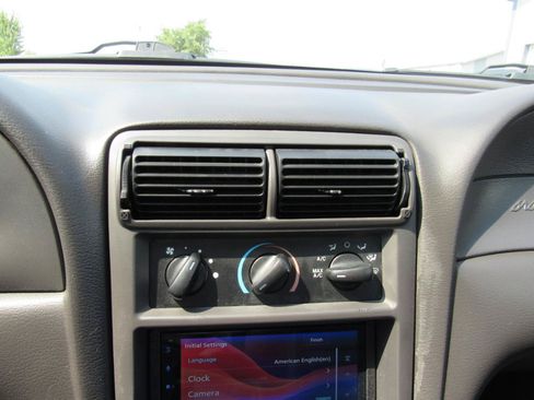 Used 2001 Ford Mustang GT RWD image 25