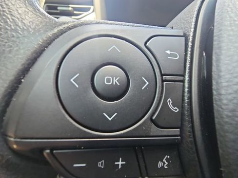 Used 2025 Toyota RAV4 XLE w/ Convenience Package FWD image 18