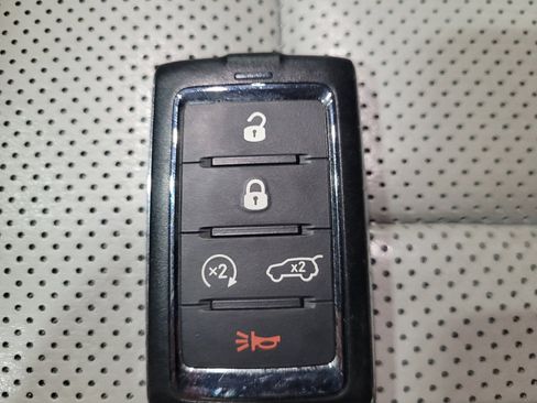Used 2022 Jeep Grand Cherokee Summit w/ Advanced Protech Group IV AWD/4WD image 32