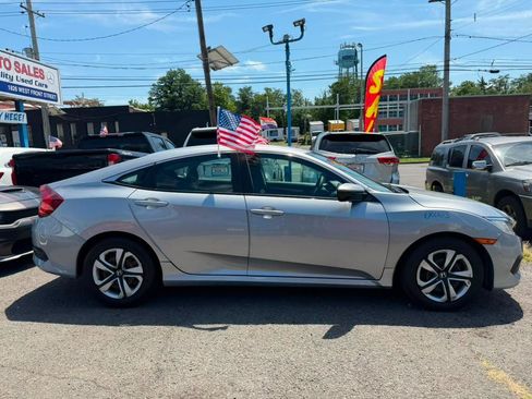 Used 2018 Honda Civic LX image 2
